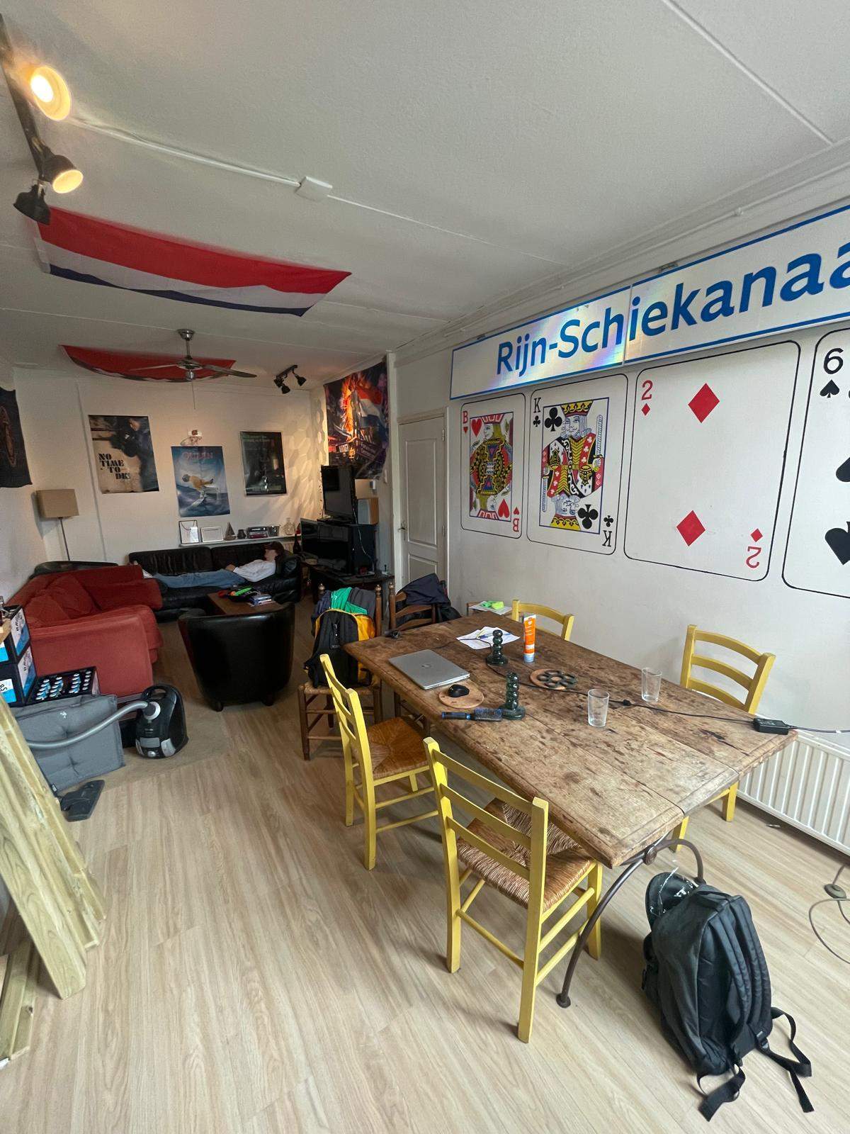 Image 2 of 3