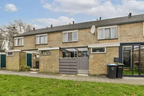 Ongemeubileerde kamer Thijssestraat, Zaandam - Te huur