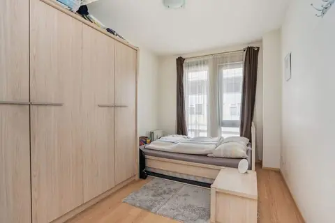 2 Slaapkamer Gemeubileerd Appartement in Bomenbuurt Oost, Zaandam - Te Huur