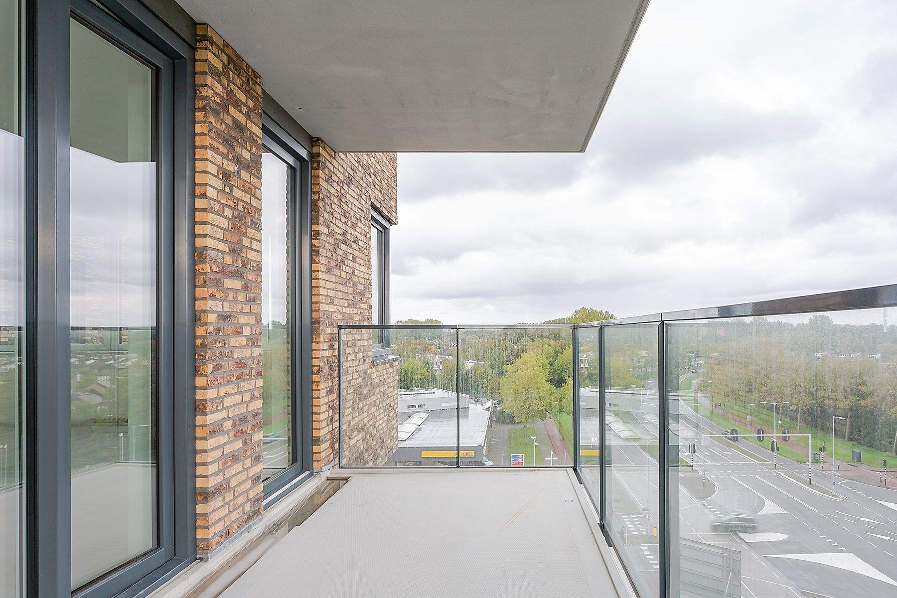 Image 6 of 8