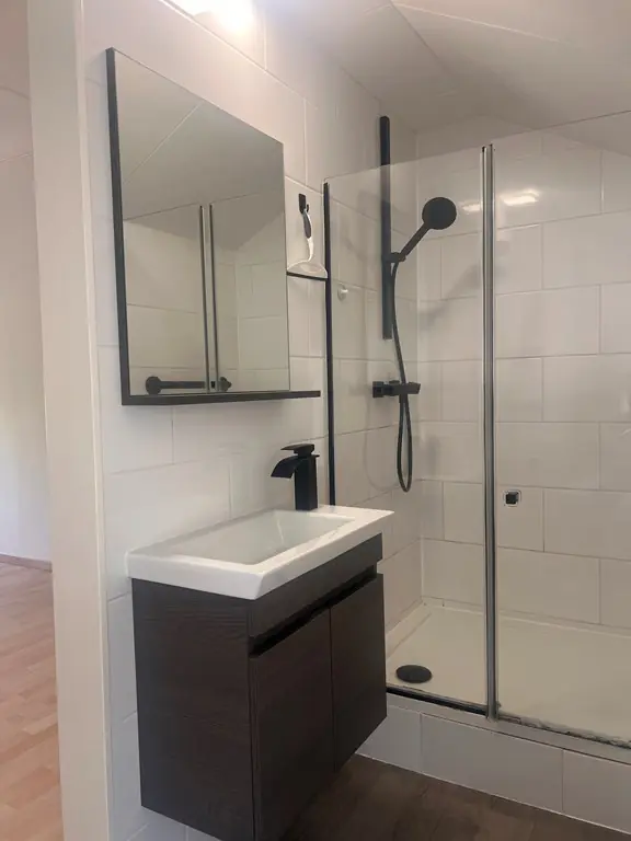 Image 19 of 19