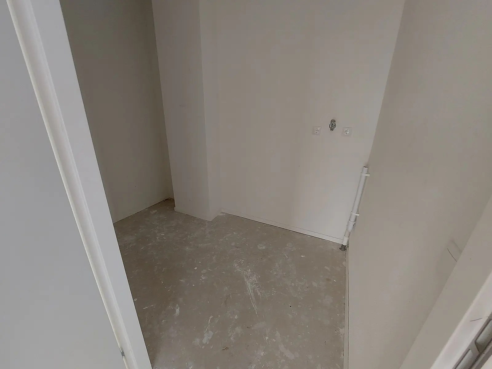 Image 8 of 8