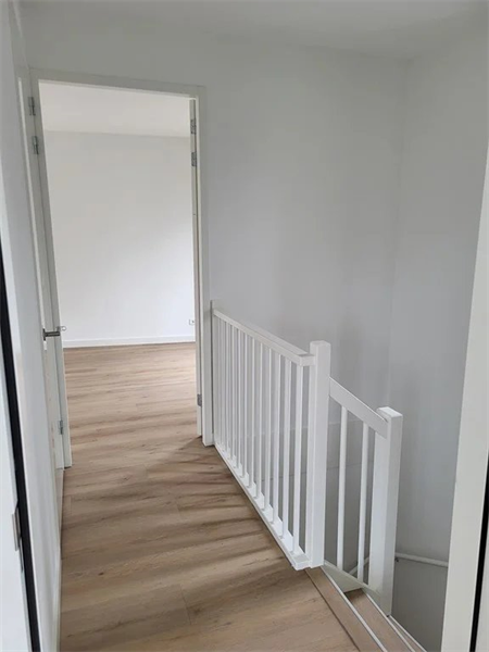 Image 5 of 21