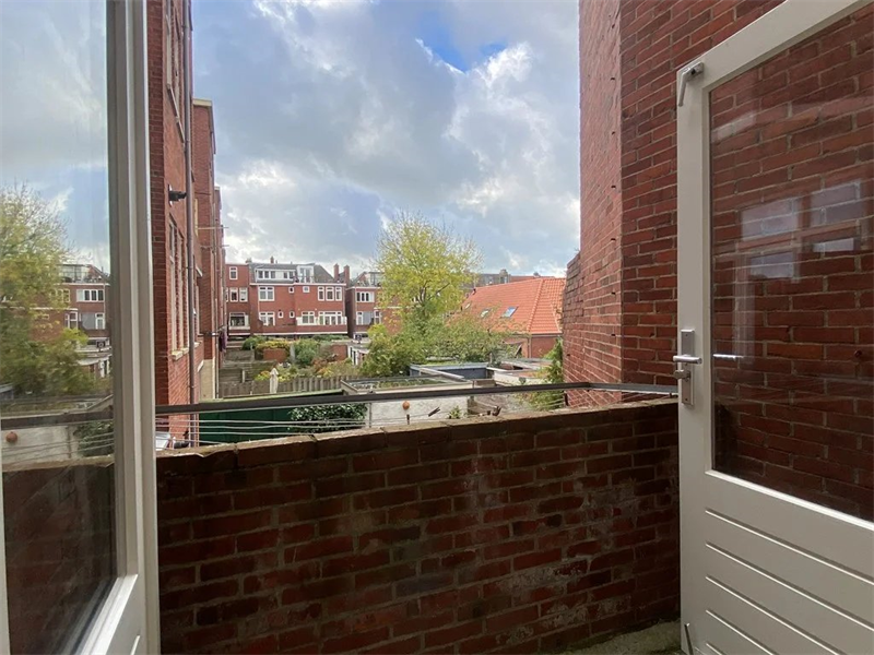 Image 6 of 7