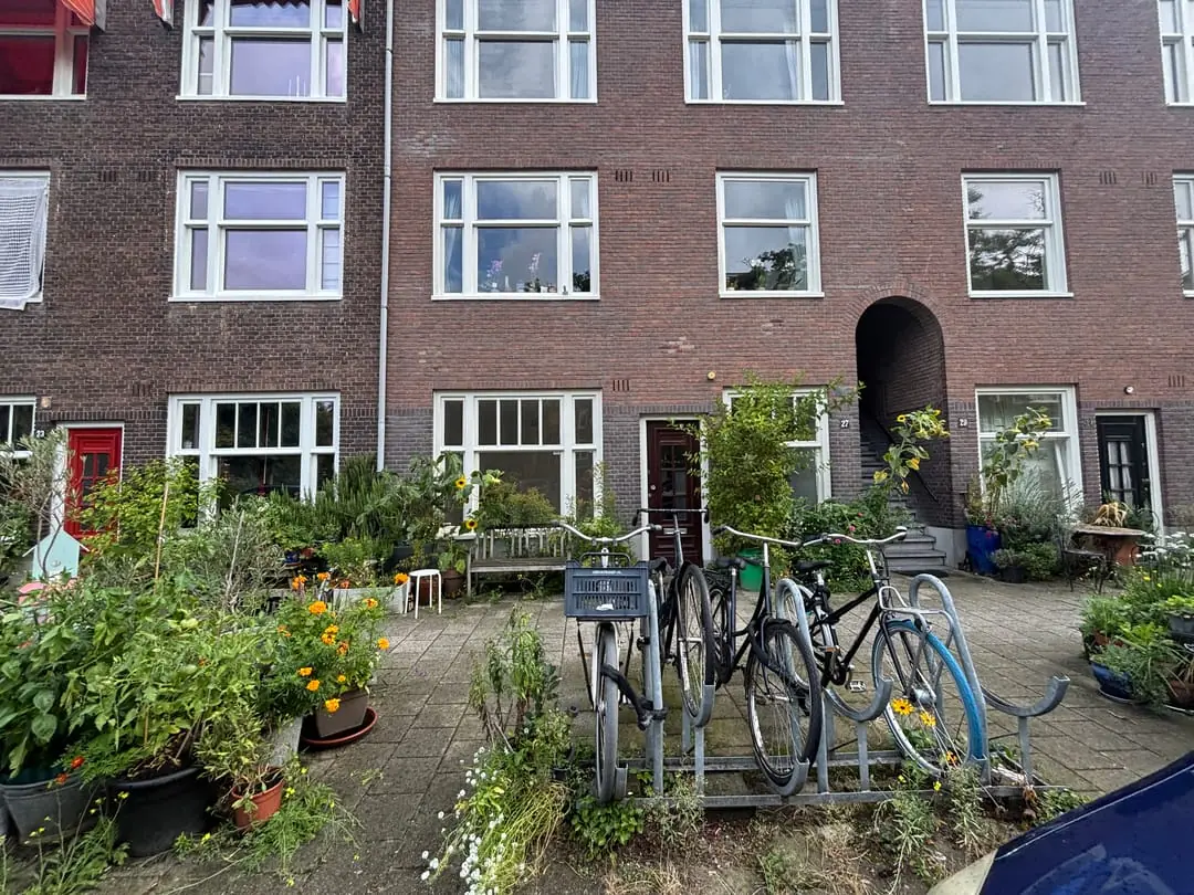 Apartamento en planta baja en Hunzestraat, Ámsterdam - En alquiler