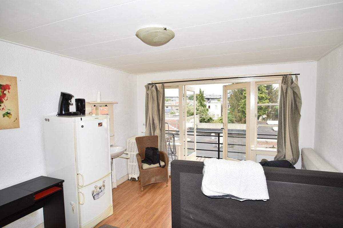 Image 3 of 13