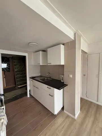Ongemeubileerde kamer 1e Wormenseweg, Apeldoorn - Te huur