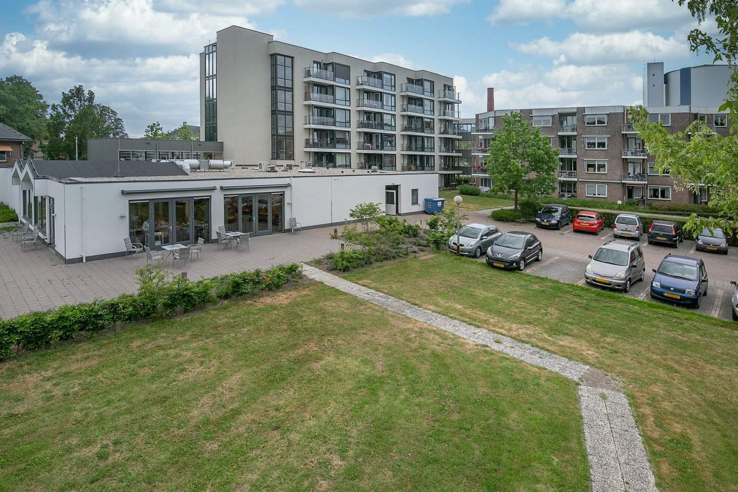 Bild 1 von 12