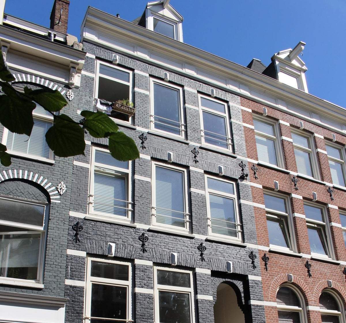 Afbeelding 1 van 28