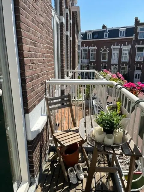 Image 19 of 38