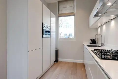 Appartement Bazarstraat, La Haye - Meublé