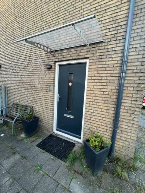 Image 2 of 17