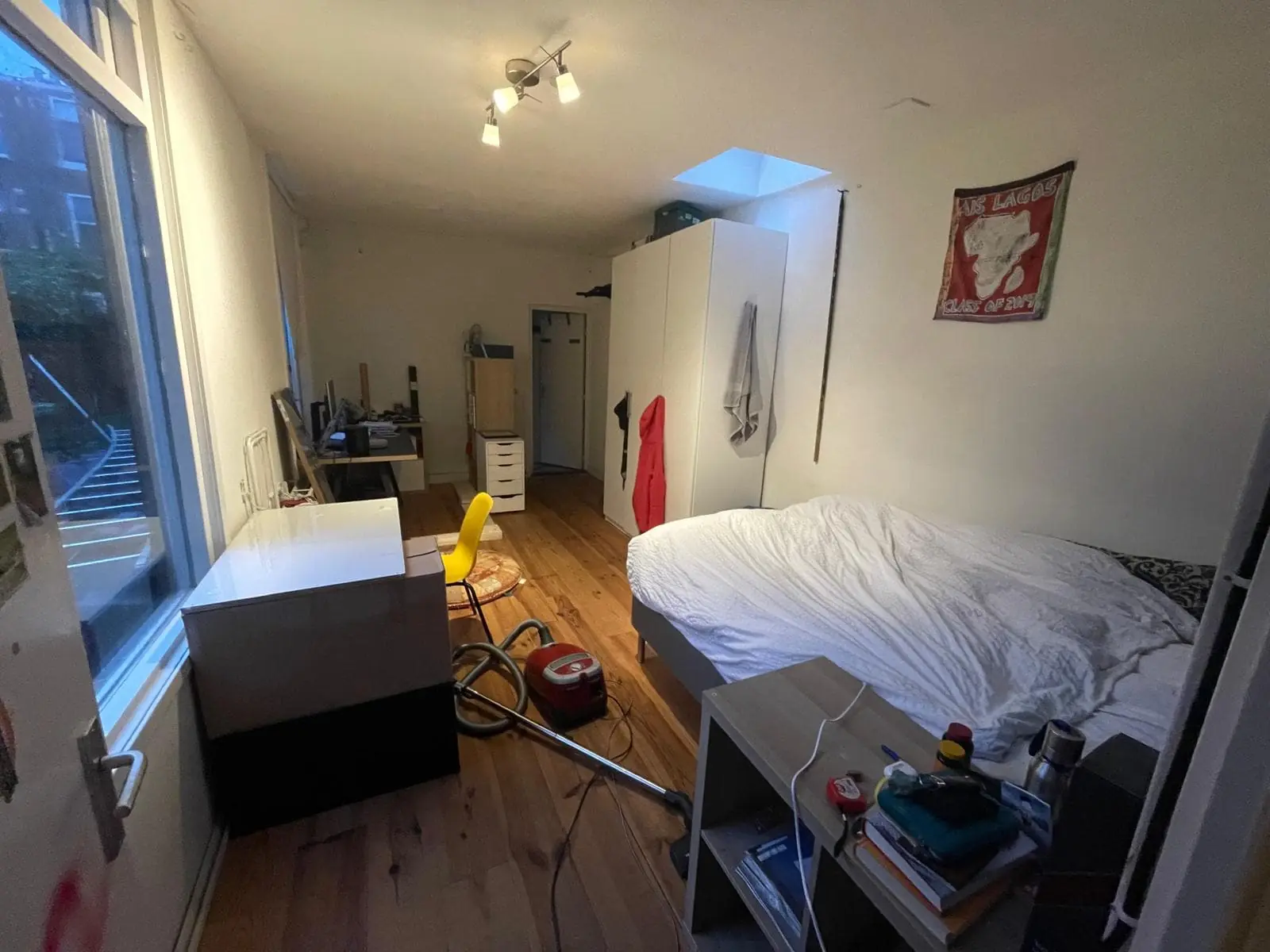 Image 6 of 6