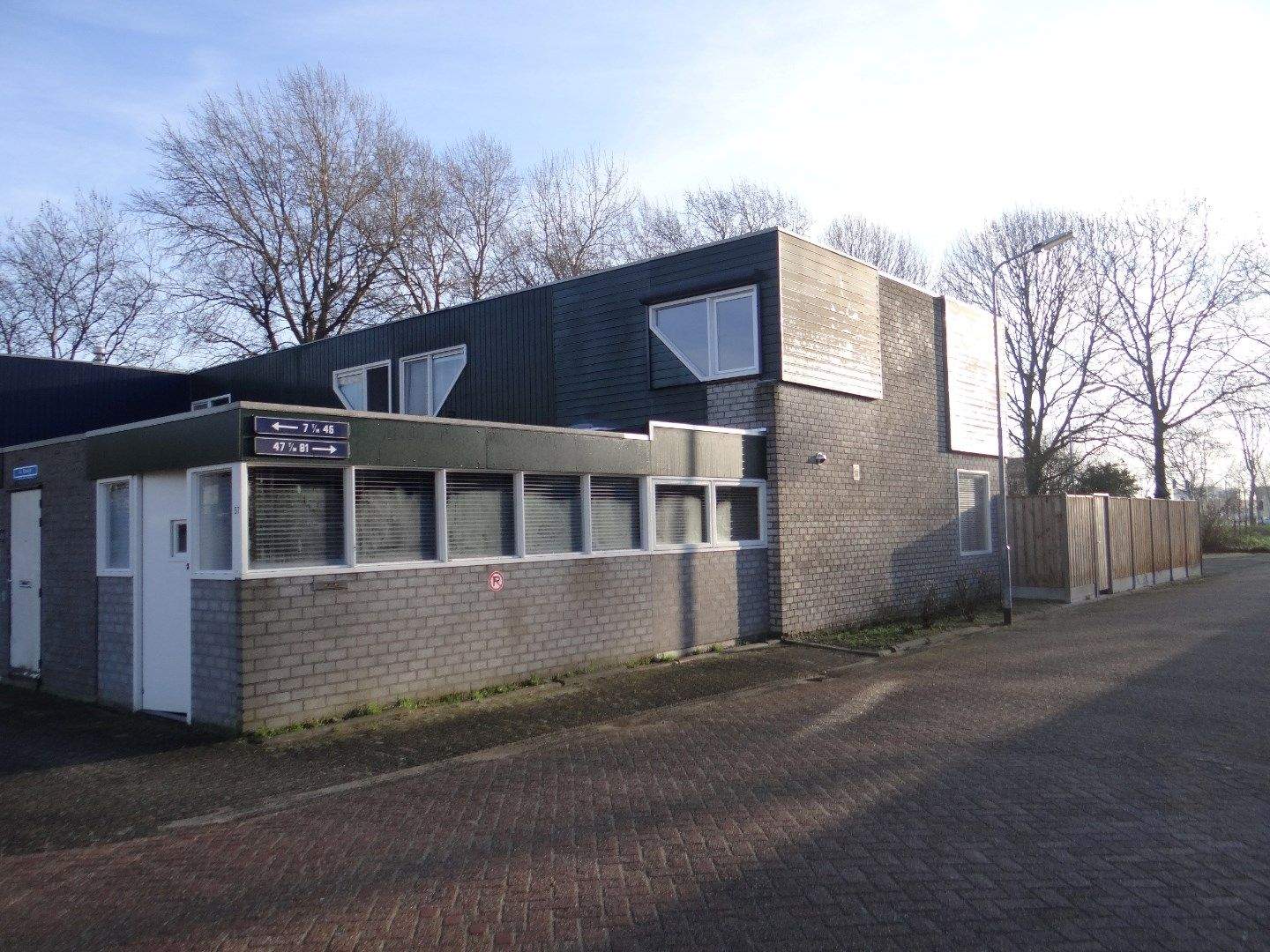 Afbeelding 1 van 12