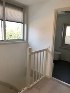 Image 4 of 17