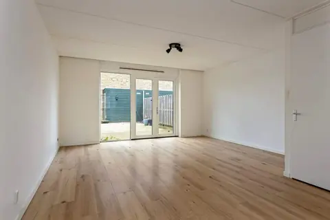 Maison d'angle Brink van Pietje Bell, Pijnacker - À louer
