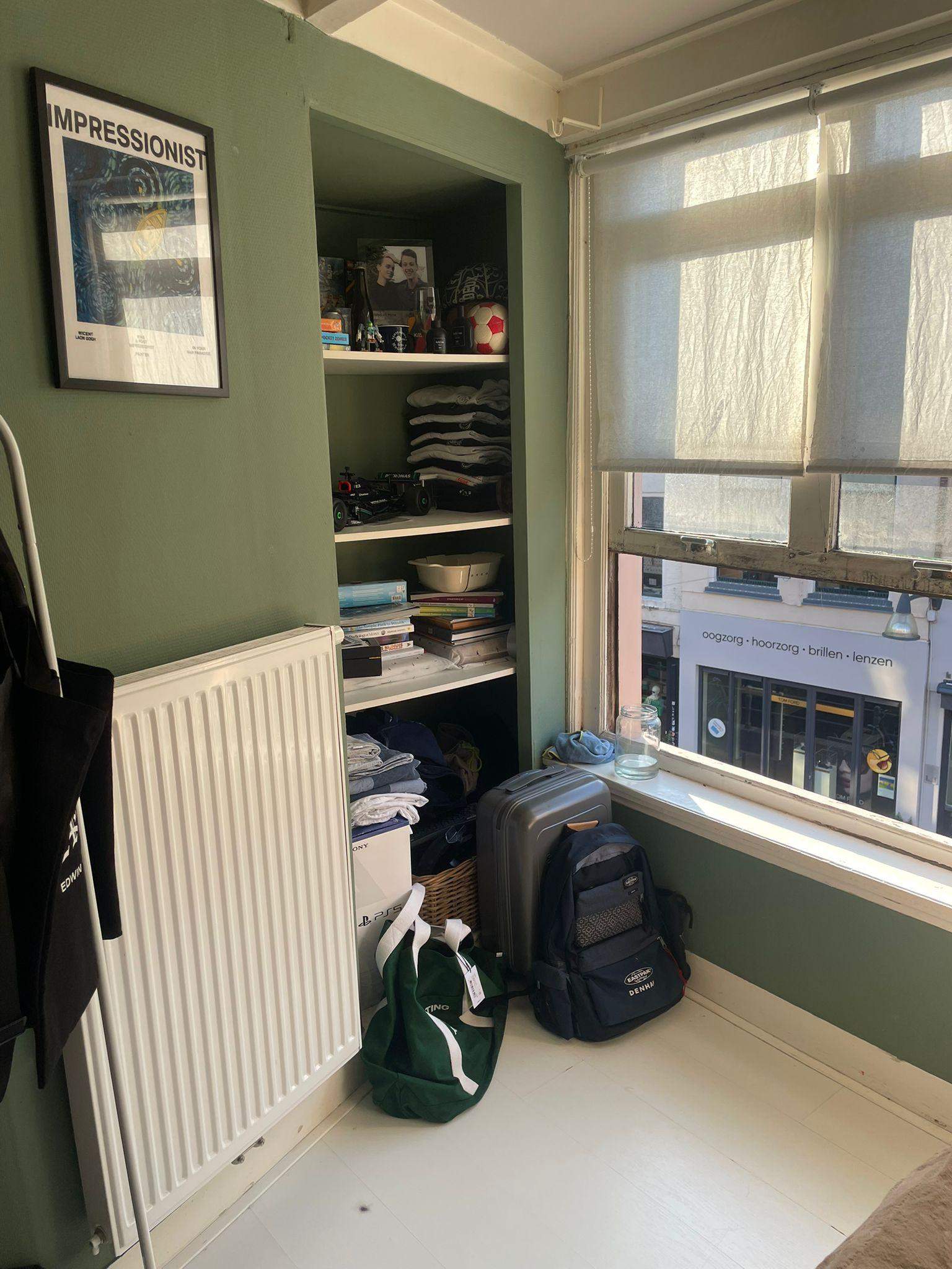 Image 1 of 5