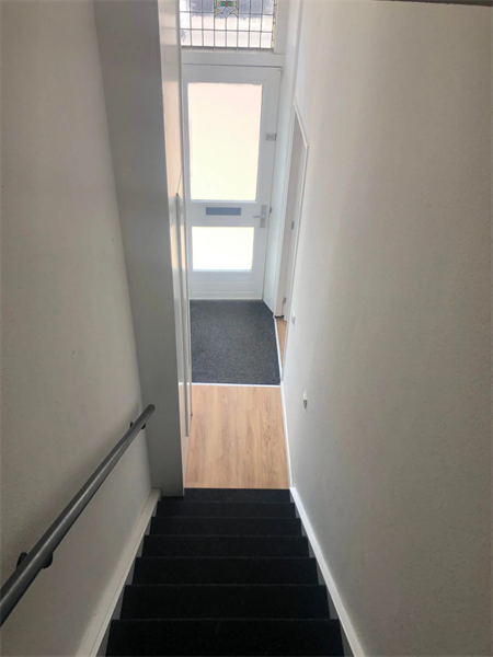 Image 2 of 4