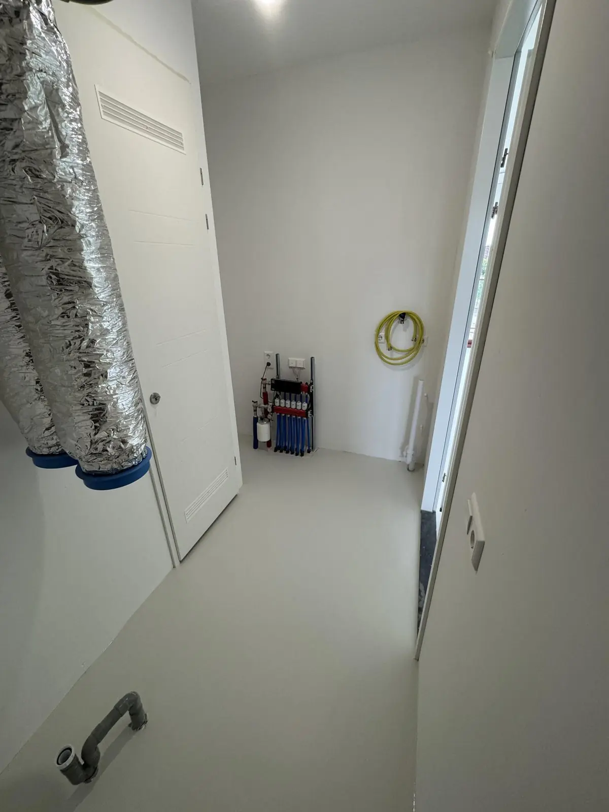 Image 10 of 23