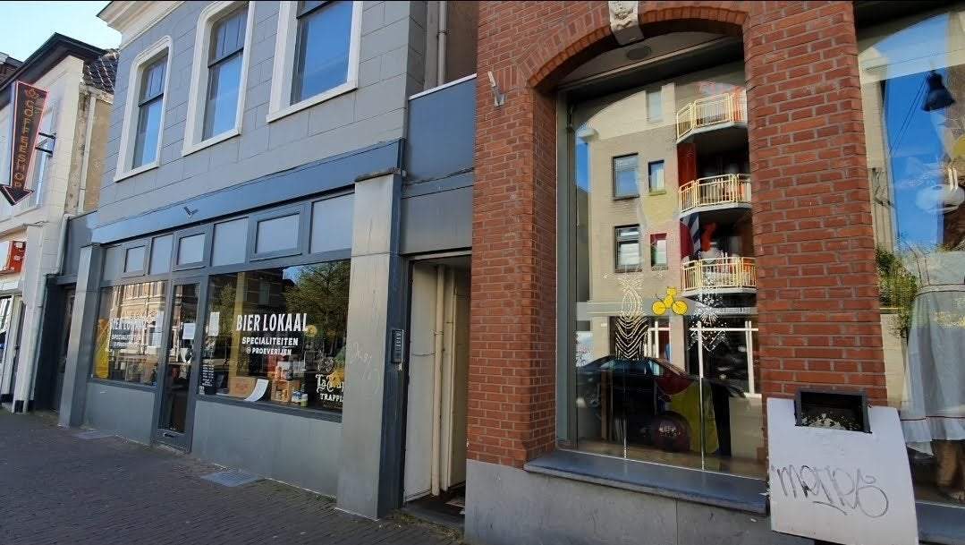 Afbeelding 1 van 9