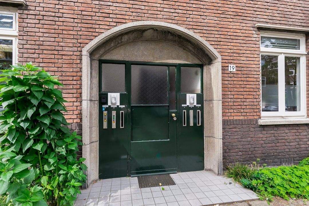 Afbeelding 1 van 14