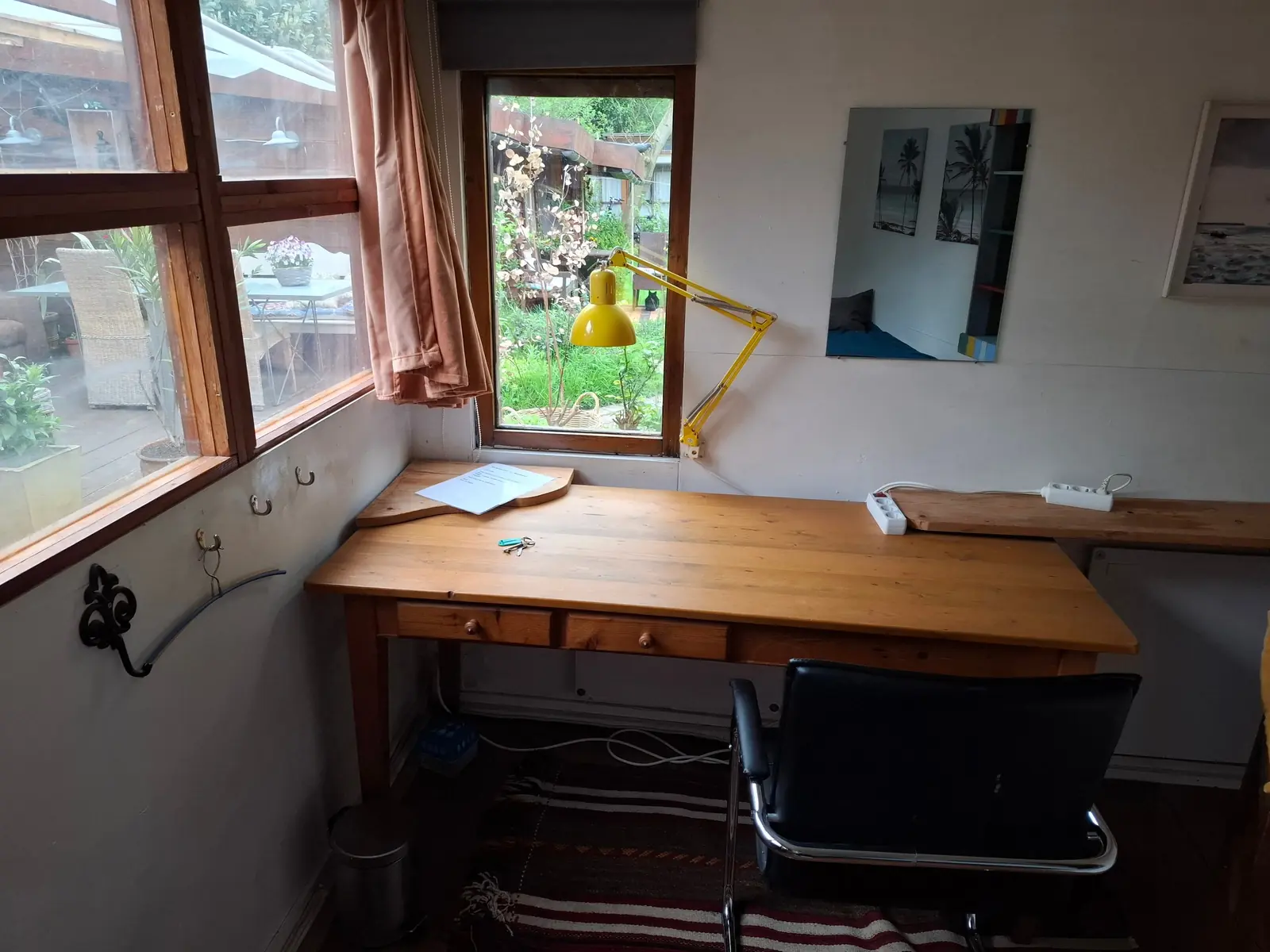 Image 4 of 6
