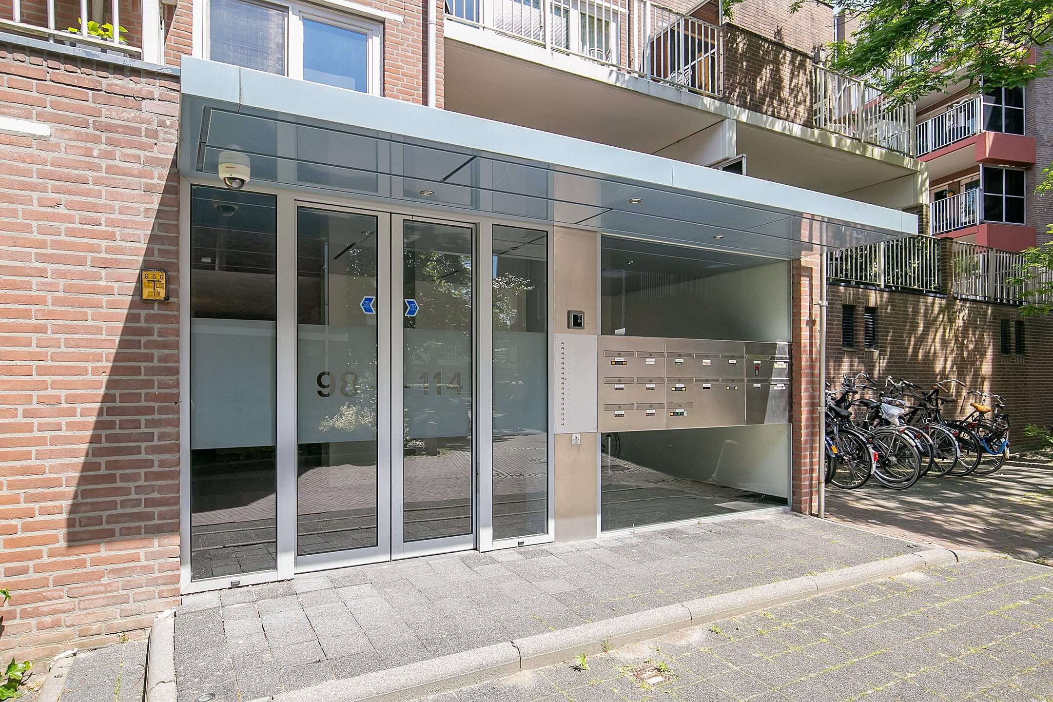 Afbeelding 1 van 28