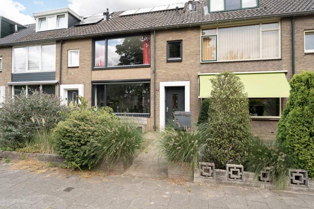 Bild 1 von 26
