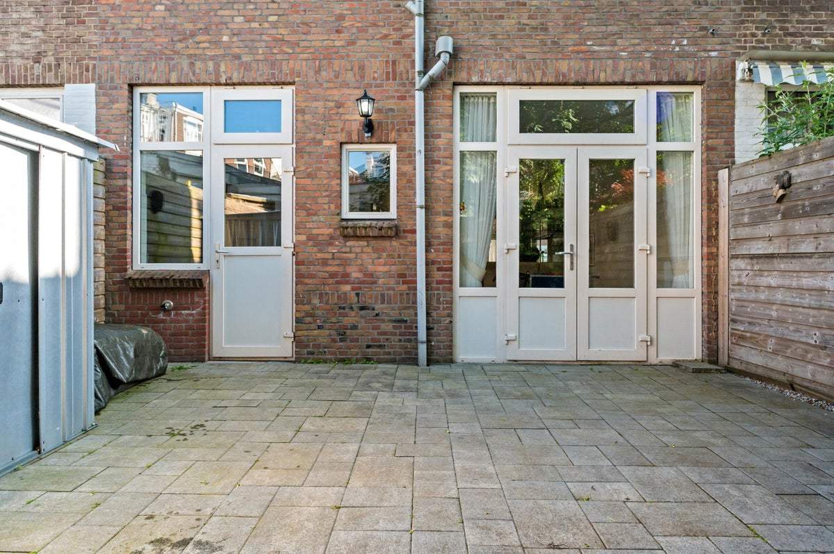 Image 11 of 35
