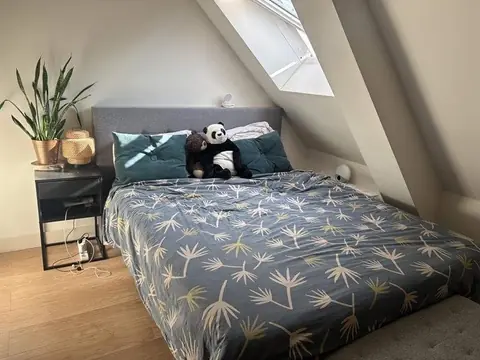 Appartement mansardé non meublé, Nieuwe Haagdijk, Breda - À louer