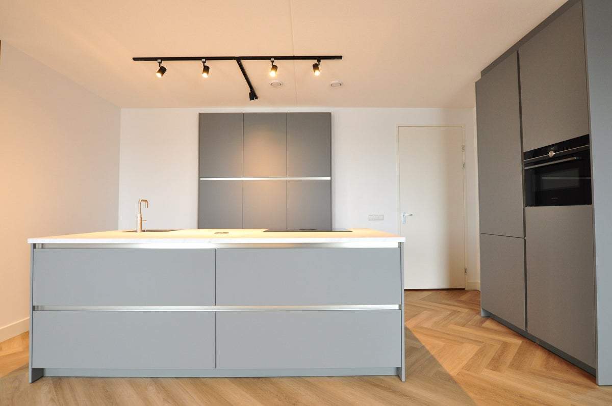 Bild 2 von 15