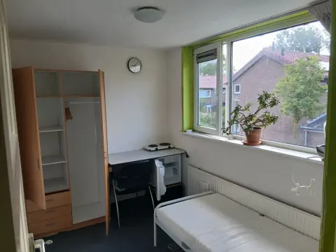 Habitación amueblada en Diepenbroickpark, Weesp - En alquiler