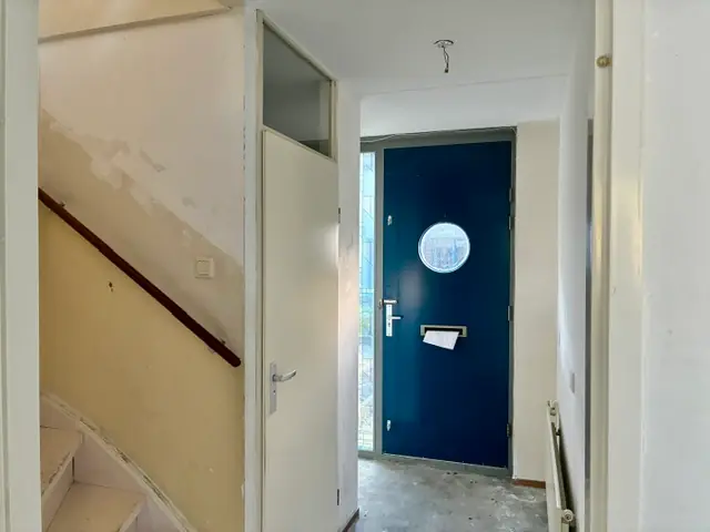 Image 13 of 27