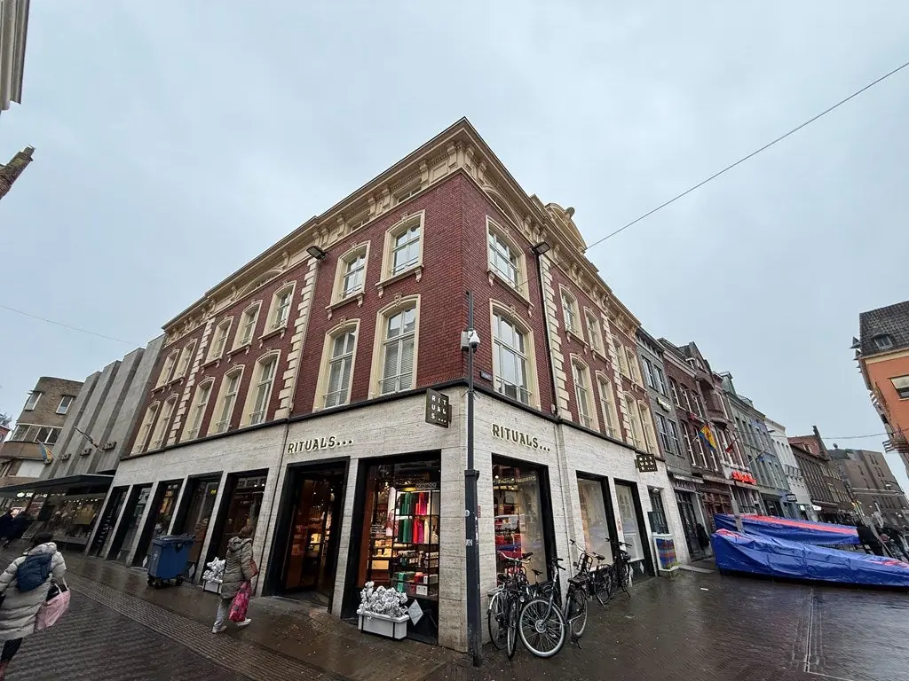 Afbeelding 1 van 7
