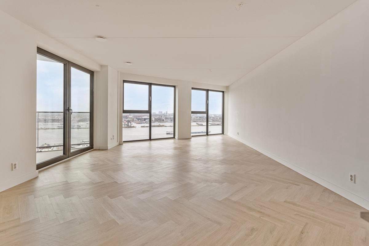 Bild 16 von 56