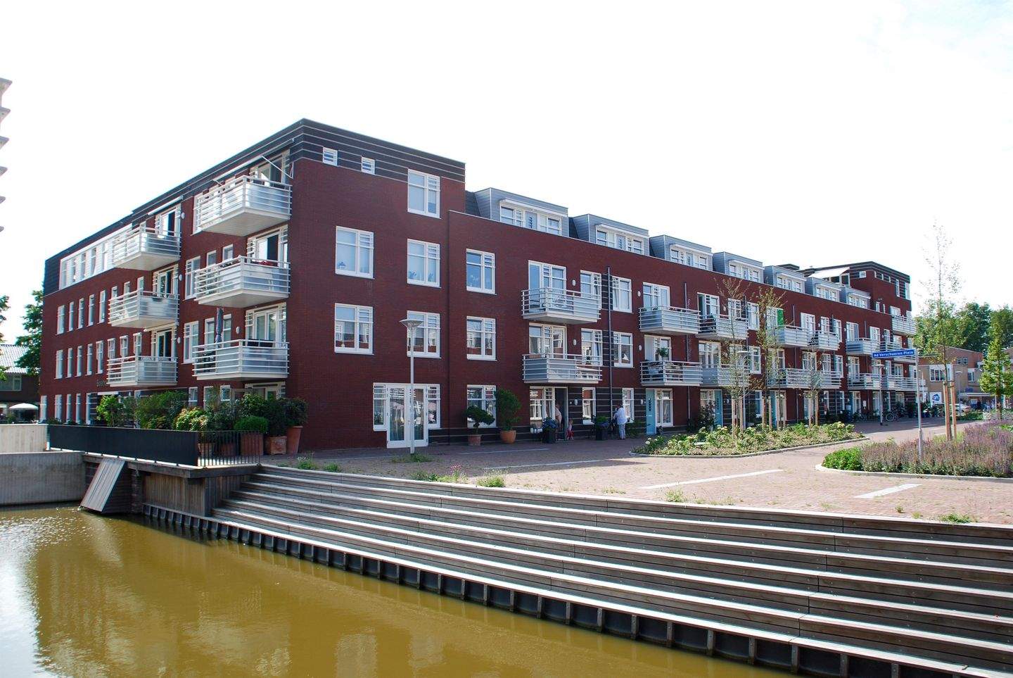 Afbeelding 2 van 8
