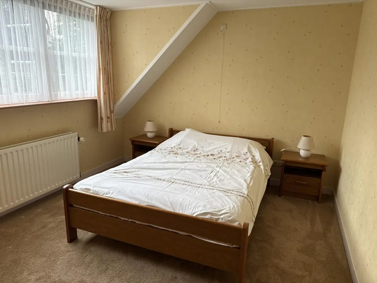 Image 19 of 27