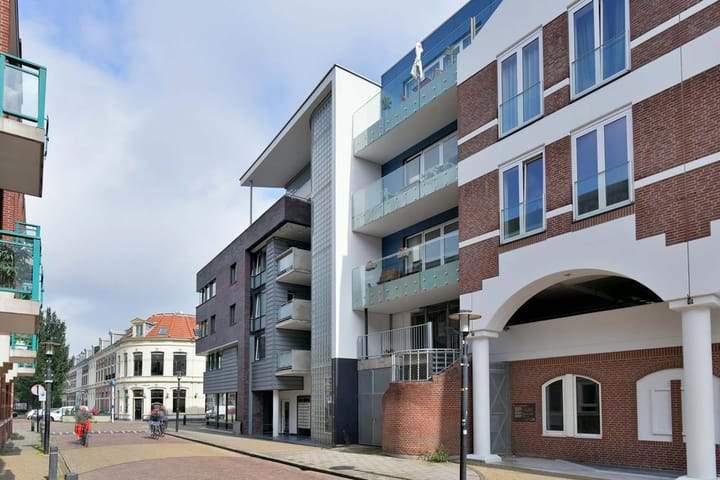 Afbeelding 3 van 21
