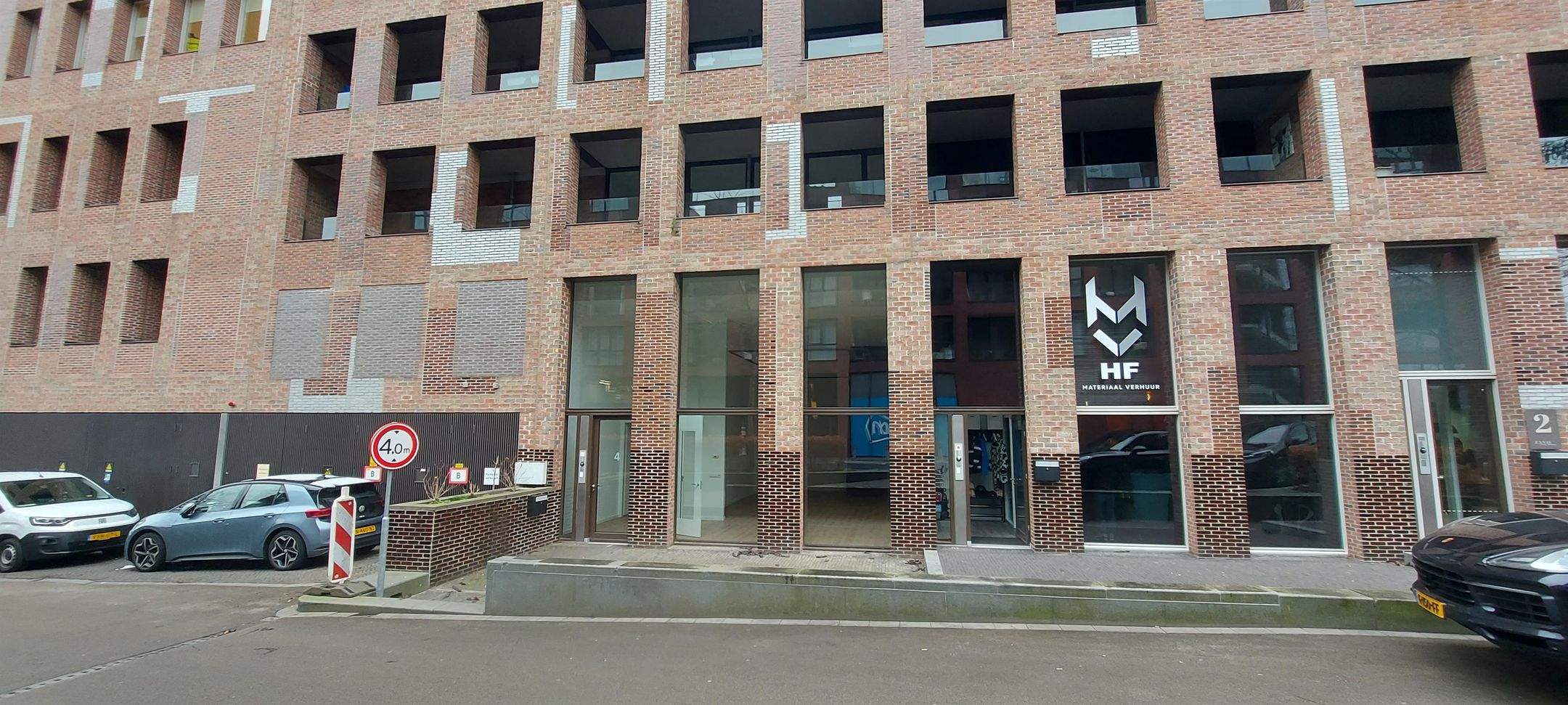 Image 3 of 30