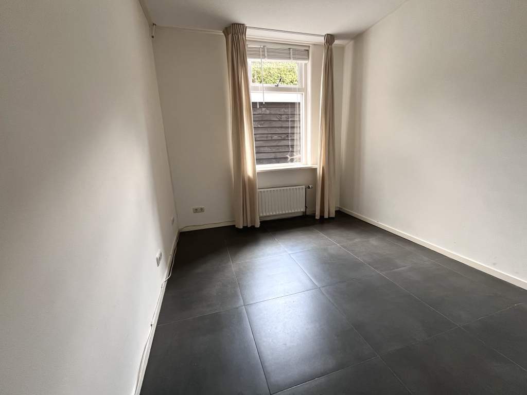 Image 11 of 22