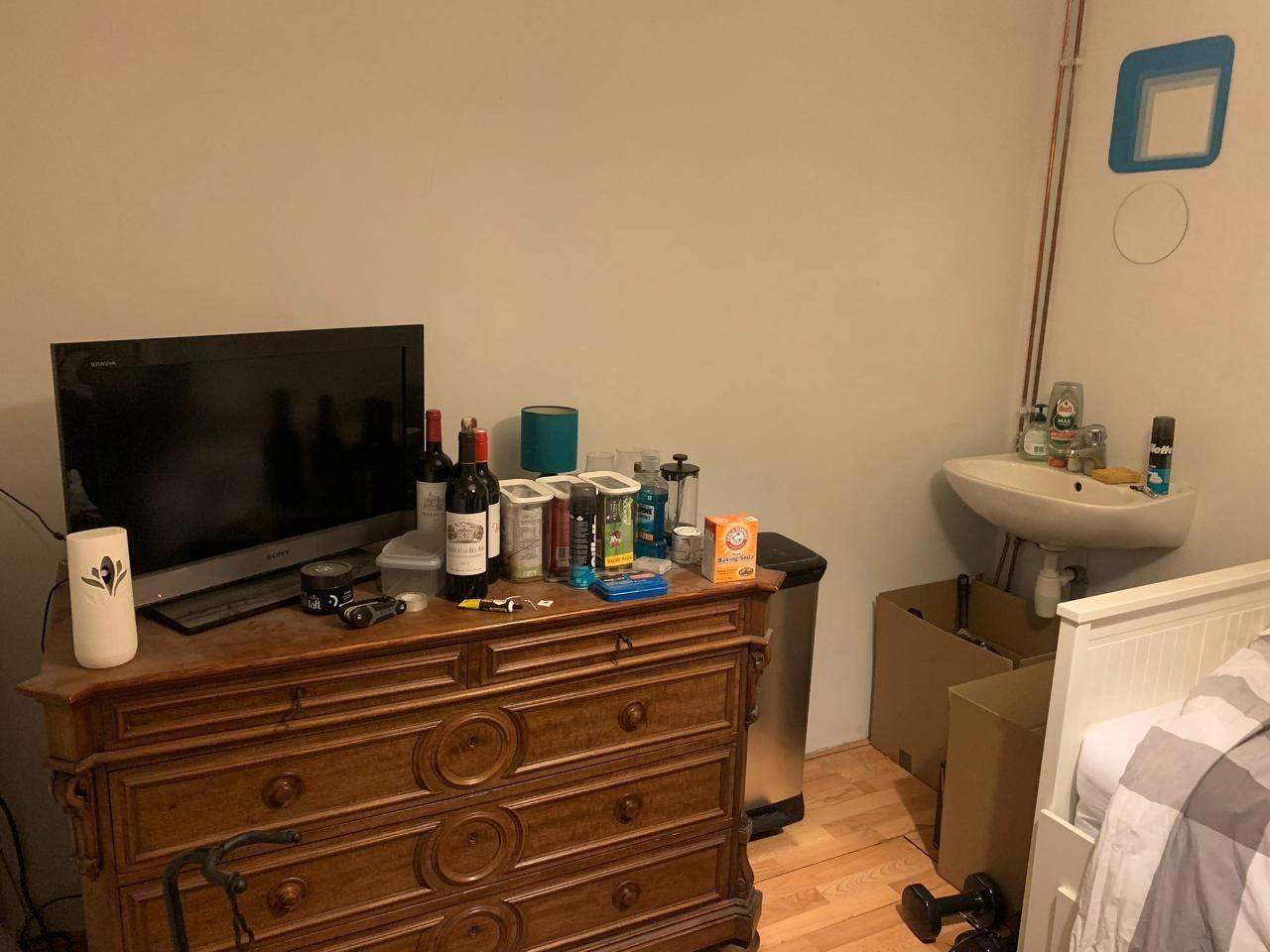Image 3 of 10