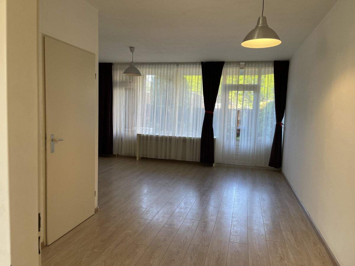 Bild 2 von 30