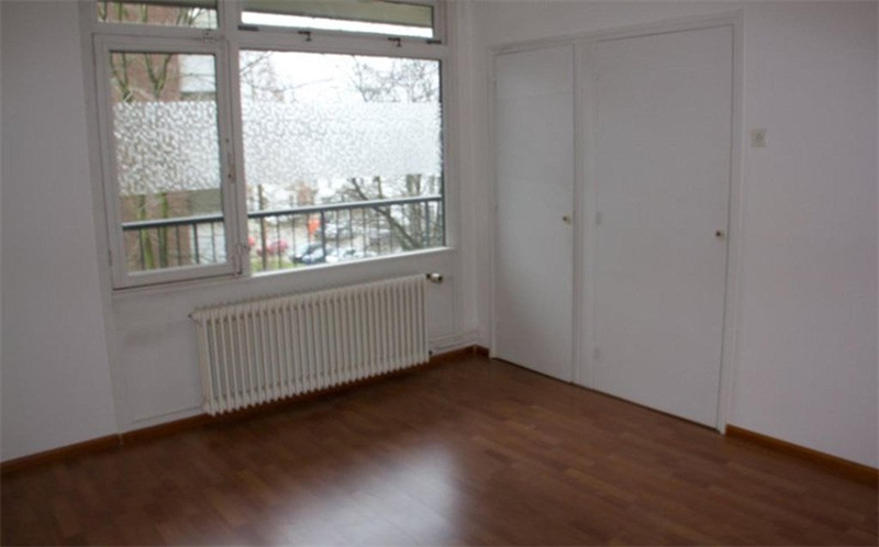 Afbeelding 2 van 2