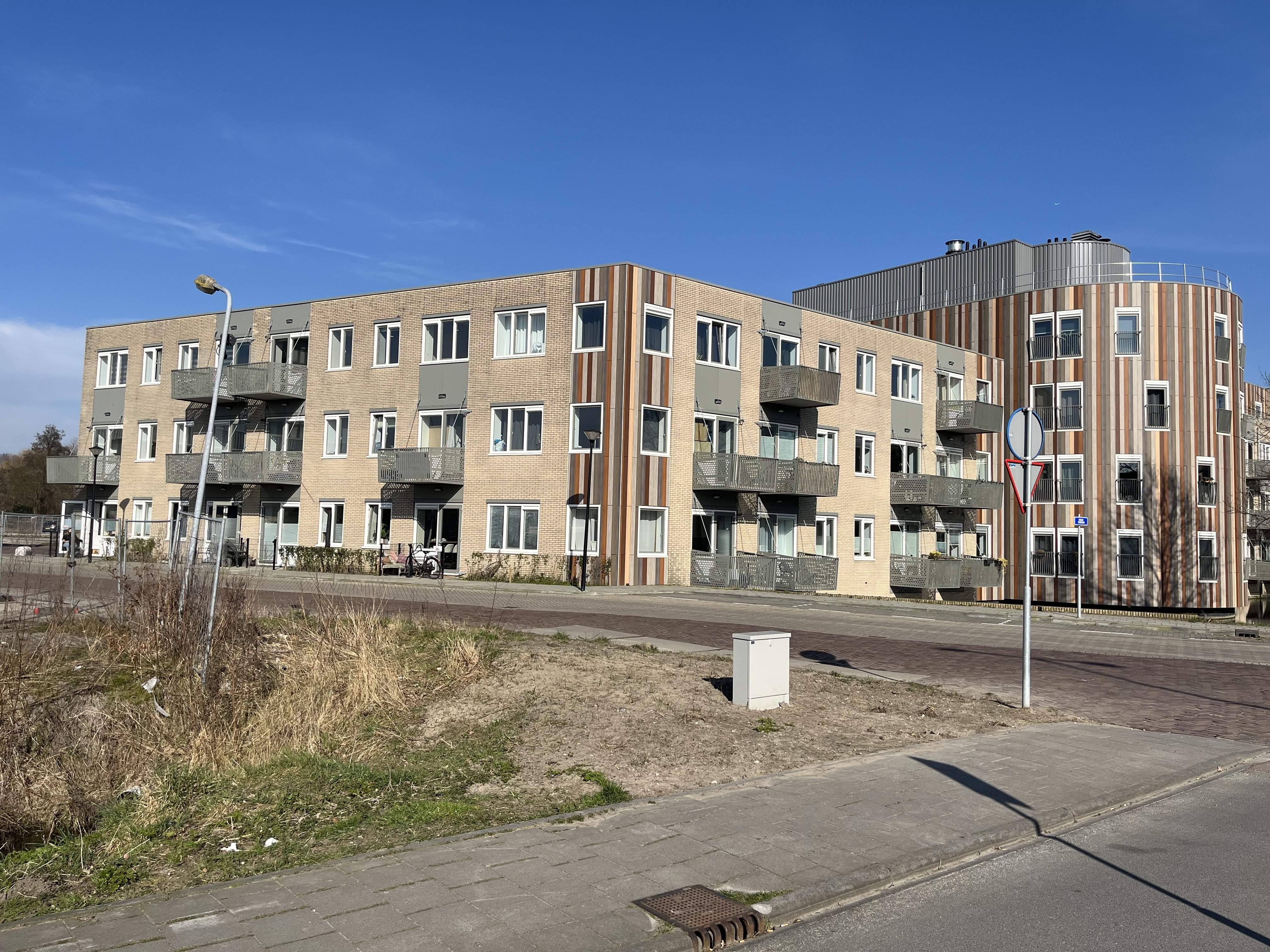 Bild 1 von 2