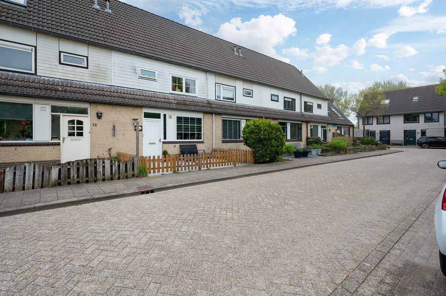 Afbeelding 1 van 12