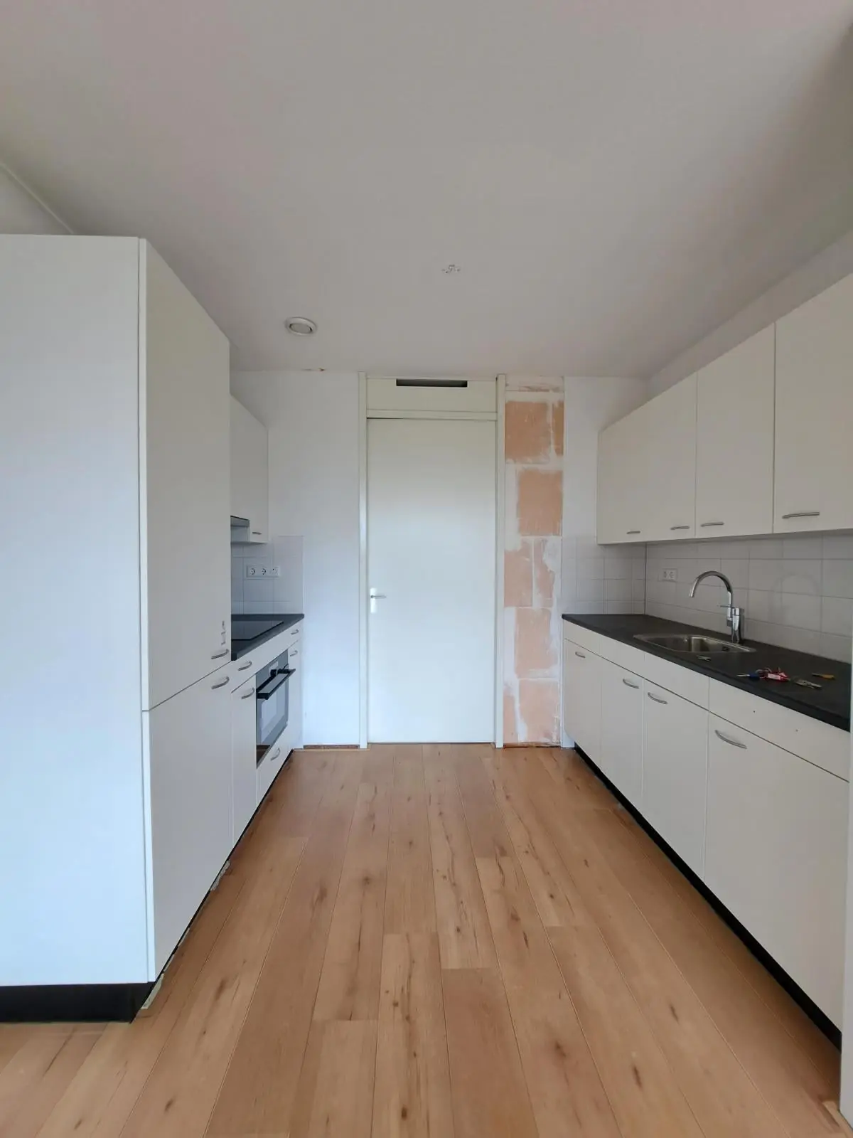 Image 4 of 20