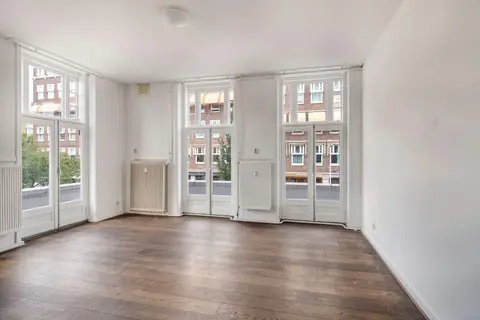Apartamento en esquina en Minervaplein, Ámsterdam-Sur - En alquiler
