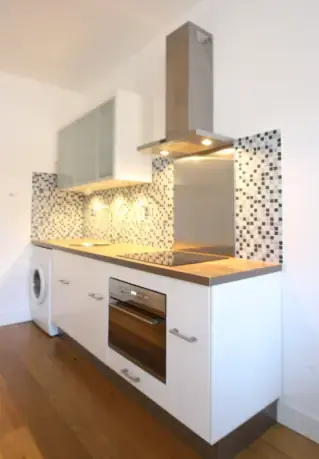 Furnished 2-Room Apartment with Sunny Rooftop Terrace, St.-Janshovenstraat, Utrecht - For Rent