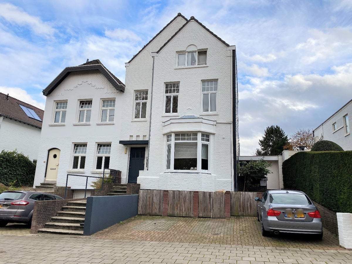 Afbeelding 1 van 16