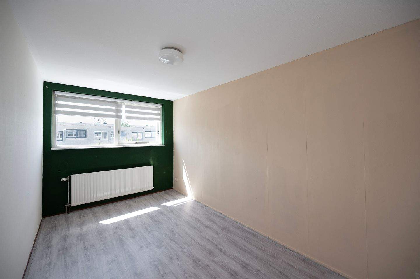 Image 19 sur 28